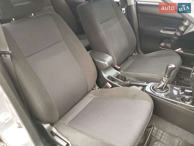 Седан Mitsubishi Lancer 2004 в Новомосковске фото 4 Седан Mitsubishi Lancer 2004 в Новомосковске