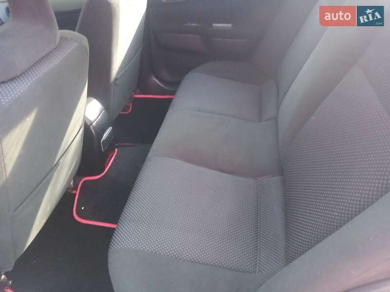 Седан Mitsubishi Lancer 2004 в Новомосковске фото 12 Седан Mitsubishi Lancer 2004 в Новомосковске
