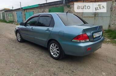 Седан Mitsubishi Lancer 2006 в Синельниковому