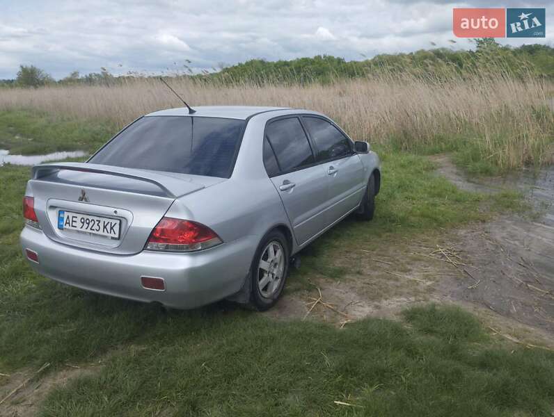 Седан Mitsubishi Lancer 2004 в Новомосковске фото 13 Седан Mitsubishi Lancer 2004 в Новомосковске
