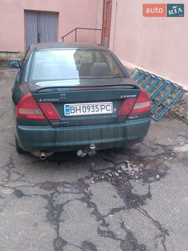 Седан Mitsubishi Lancer 1996 в Белгороде-Днестровском фото 2 Седан Mitsubishi Lancer 1996 в Белгороде-Днестровском