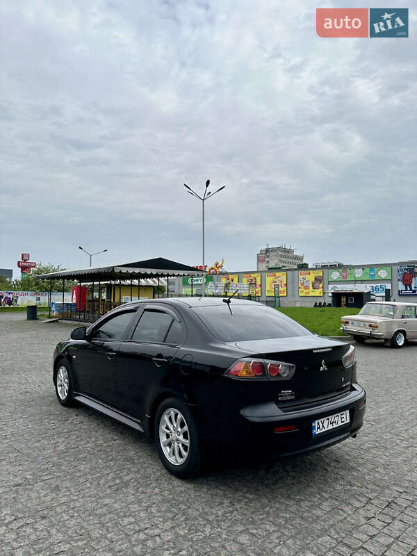 Седан Mitsubishi Lancer 2012 в Полтаве