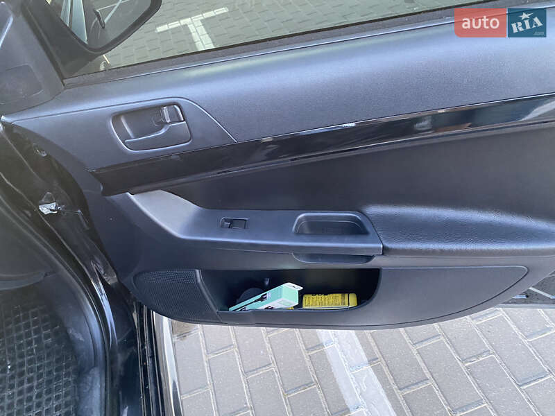 Седан Mitsubishi Lancer 2008 в Львове