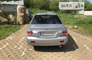 Седан Mitsubishi Lancer 2006 в Днепре