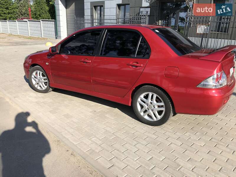 Седан Mitsubishi Lancer 2005 в Тростянце