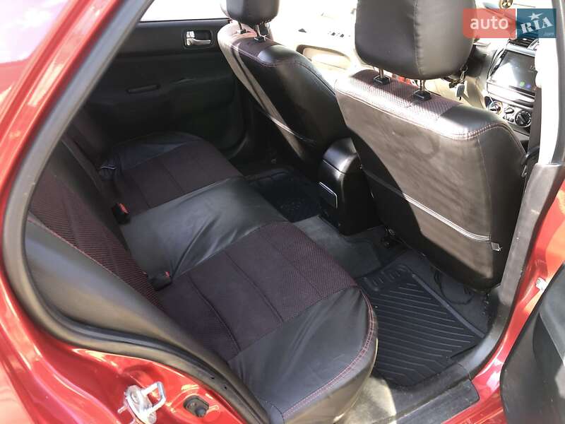 Седан Mitsubishi Lancer 2005 в Тростянце