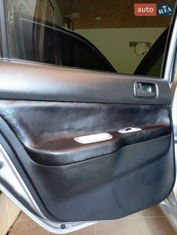 Седан Mitsubishi Lancer 2006 в Запоріжжі