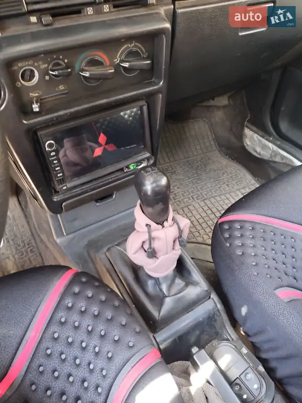 Mitsubishi Lancer