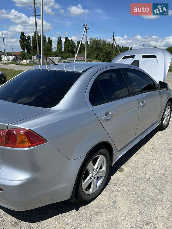 Седан Mitsubishi Lancer 2007 в Новой Ушице