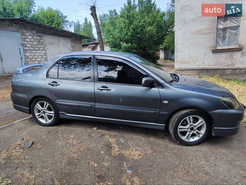 Седан Mitsubishi Lancer 2006 в Кам'янському