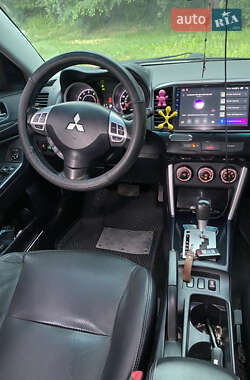 Седан Mitsubishi Lancer 2016 в 