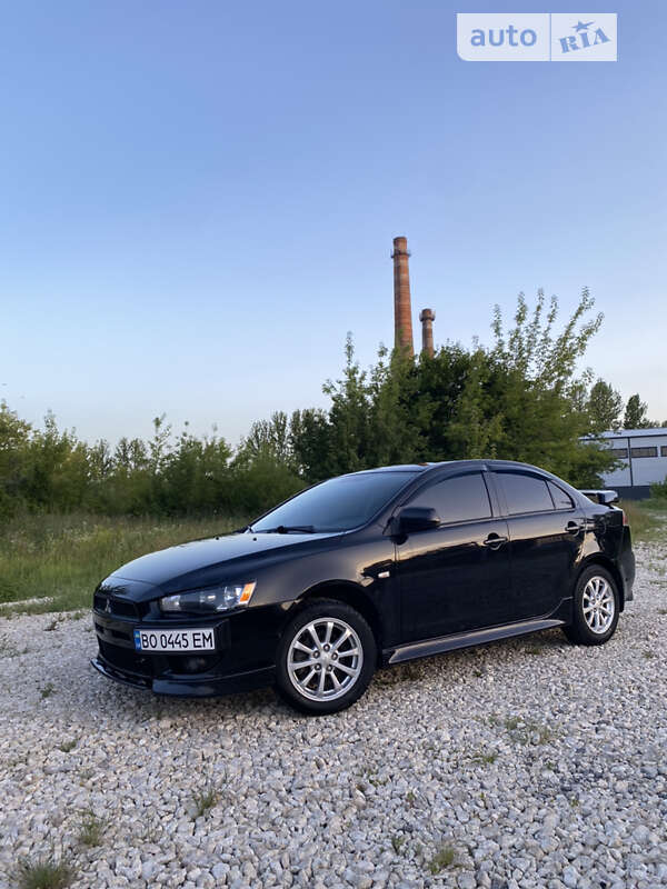 Седан Mitsubishi Lancer 2010 в Тернополі