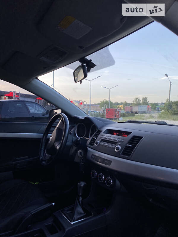 Седан Mitsubishi Lancer 2010 в Тернополі