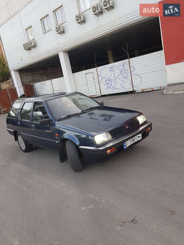 Универсал Mitsubishi Lancer 1987 в Херсоне