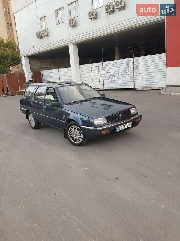 Универсал Mitsubishi Lancer 1987 в Херсоне