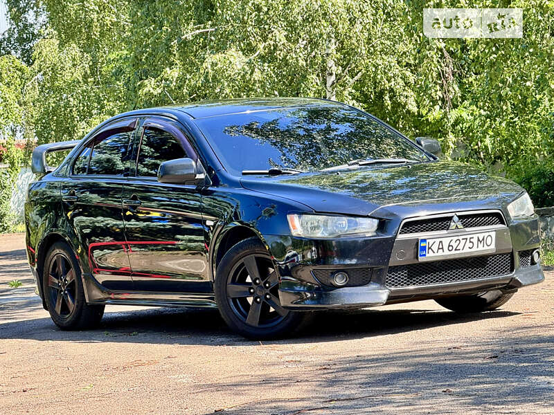 Седан Mitsubishi Lancer 2009 в Киеве