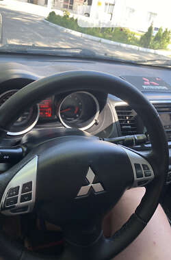 Седан Mitsubishi Lancer 2008 в Зарічному