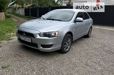 Седан Mitsubishi Lancer 2009 в Тячеве