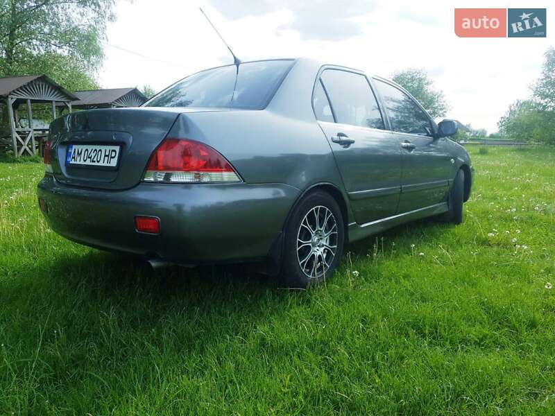 Седан Mitsubishi Lancer 2007 в Звягелі