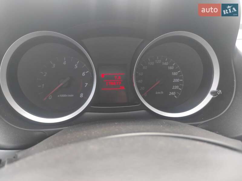 Седан Mitsubishi Lancer 2011 в Кривому Розі