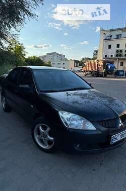 Седан Mitsubishi Lancer 2004 в Львове