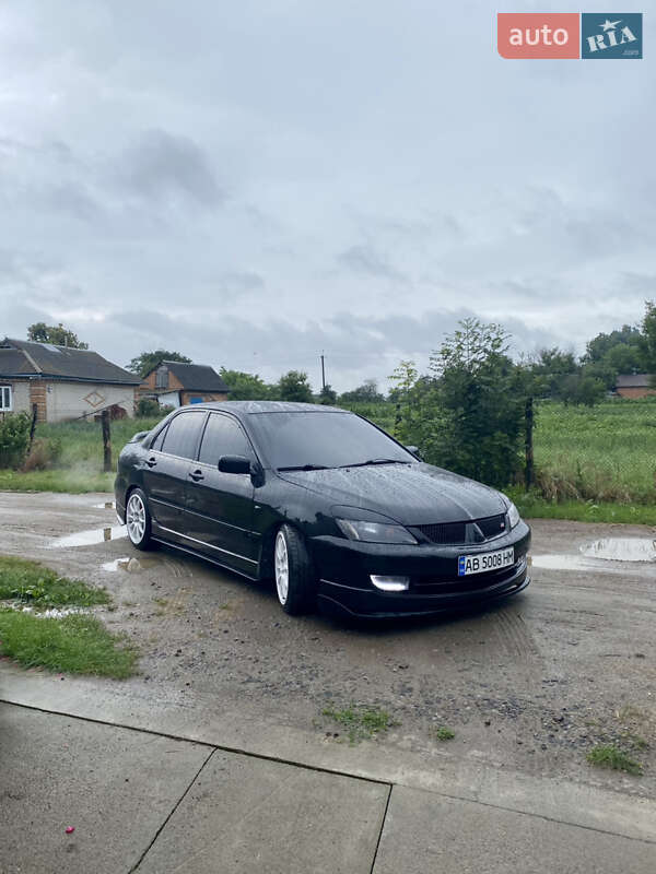 Седан Mitsubishi Lancer 2006 в Гайсину