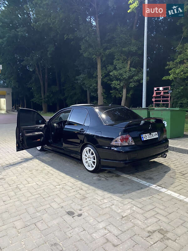 Седан Mitsubishi Lancer 2006 в Гайсину