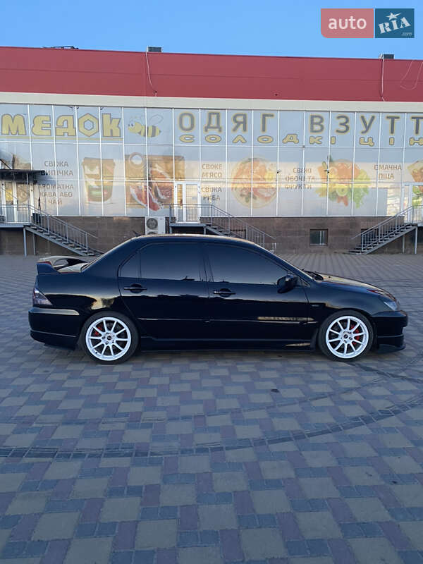 Седан Mitsubishi Lancer 2006 в Гайсину