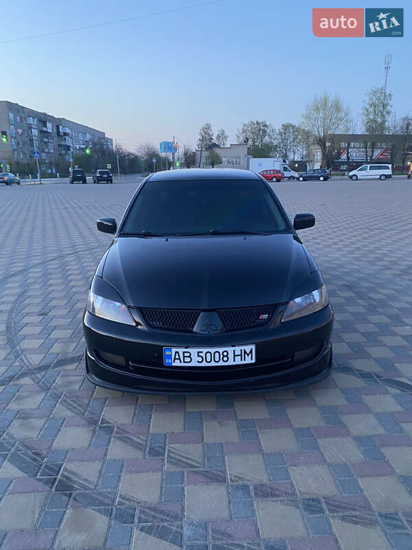 Седан Mitsubishi Lancer 2006 в Гайсину