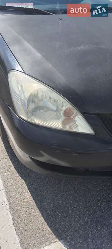 Седан Mitsubishi Lancer 2009 в Киеве