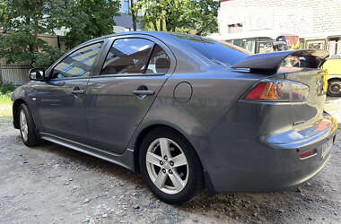 Седан Mitsubishi Lancer 2009 в Киеве