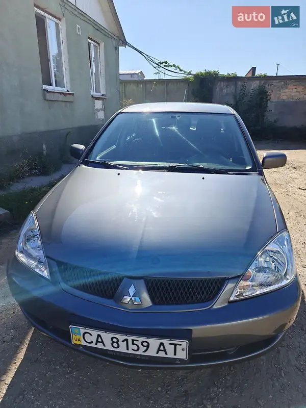 Mitsubishi Lancer