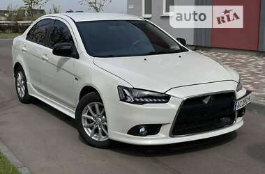 Седан Mitsubishi Lancer 2015 в Днепре