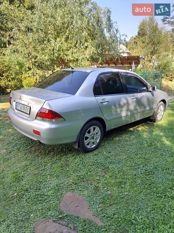Седан Mitsubishi Lancer 2006 в Ивано-Франковске