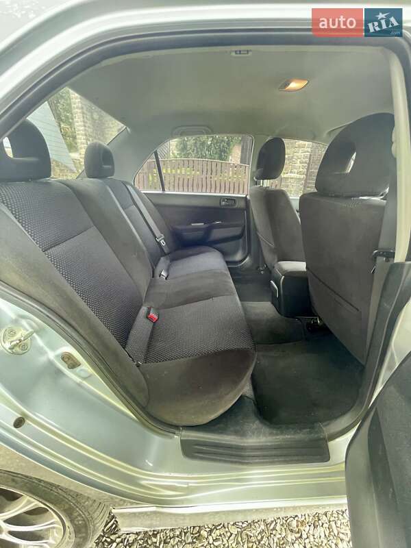 Седан Mitsubishi Lancer 2006 в Виноградове фото 11 Седан Mitsubishi Lancer 2006 в Виноградове