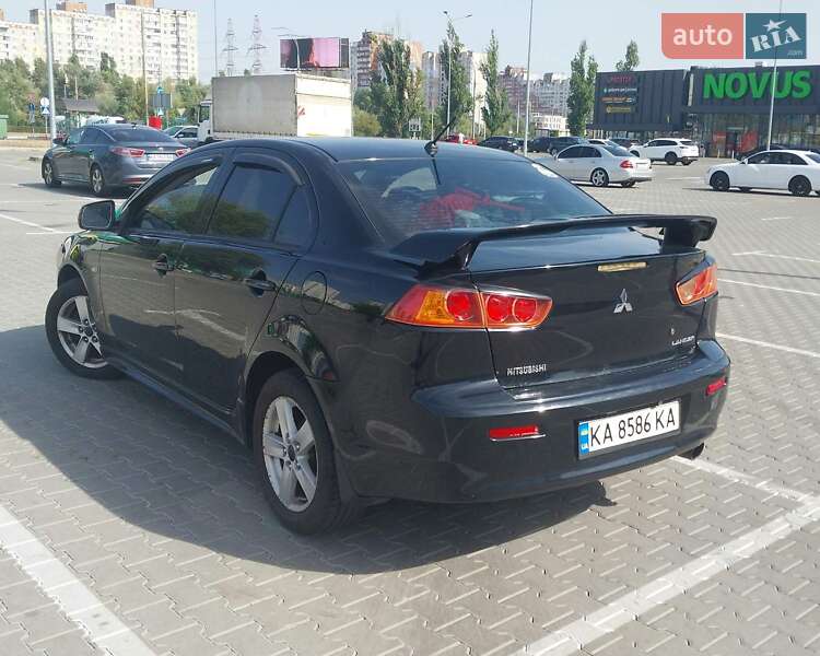 Седан Mitsubishi Lancer 2007 в Киеве