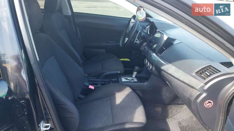 Седан Mitsubishi Lancer 2007 в Киеве