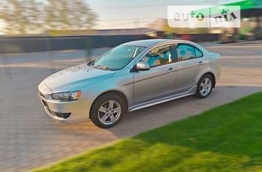 Седан Mitsubishi Lancer 2009 в Киеве