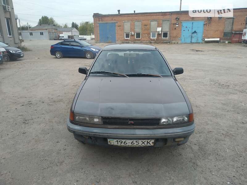 Седан Mitsubishi Lancer 1991 в Харкові