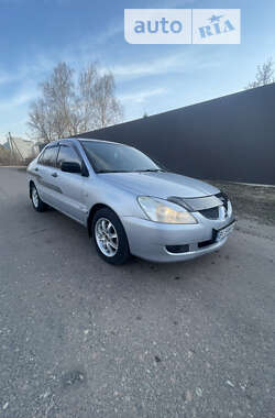 Седан Mitsubishi Lancer 2005 в Прилуках