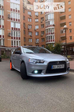 Седан Mitsubishi Lancer 2008 в Киеве