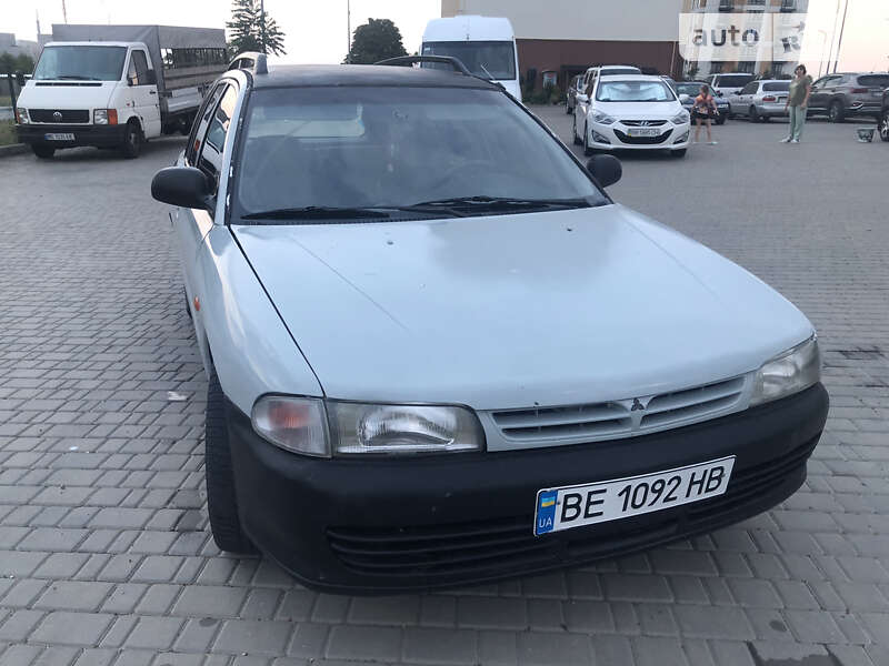 Mitsubishi Lancer 1995