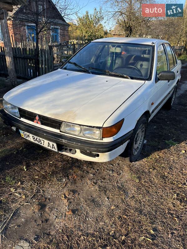 Седан Mitsubishi Lancer 1991 в Любомле