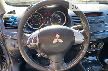 Седан Mitsubishi Lancer 2012 в Львові