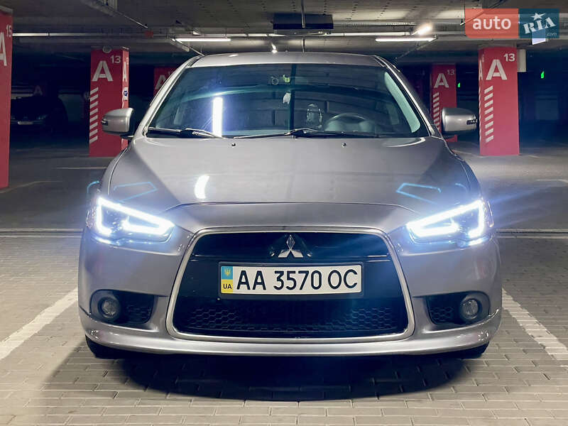 Седан Mitsubishi Lancer 2015 в Киеве фото 3 Седан Mitsubishi Lancer 2015 в Киеве