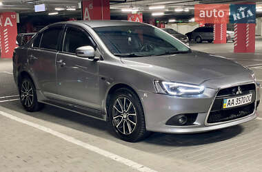 Седан Mitsubishi Lancer 2015 в Киеве