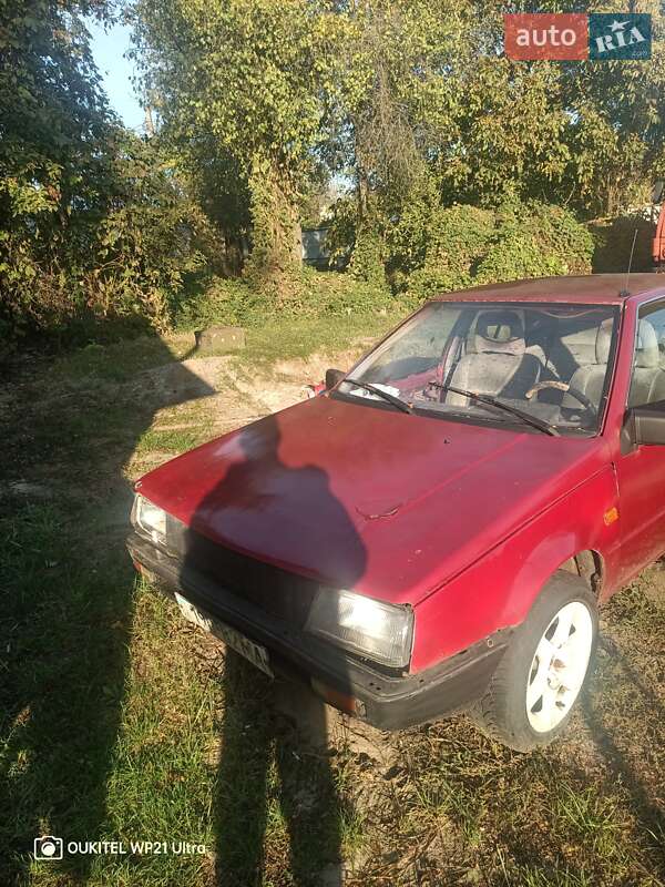 Седан Mitsubishi Lancer 1986 в Киеве