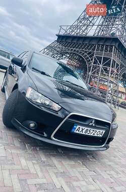 Седан Mitsubishi Lancer 2012 в Богодухове