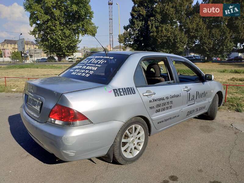 Седан Mitsubishi Lancer 2008 в Ужгороде