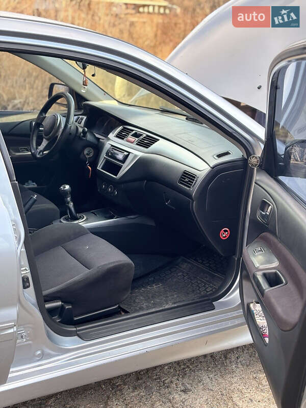 Седан Mitsubishi Lancer 2005 в Балті